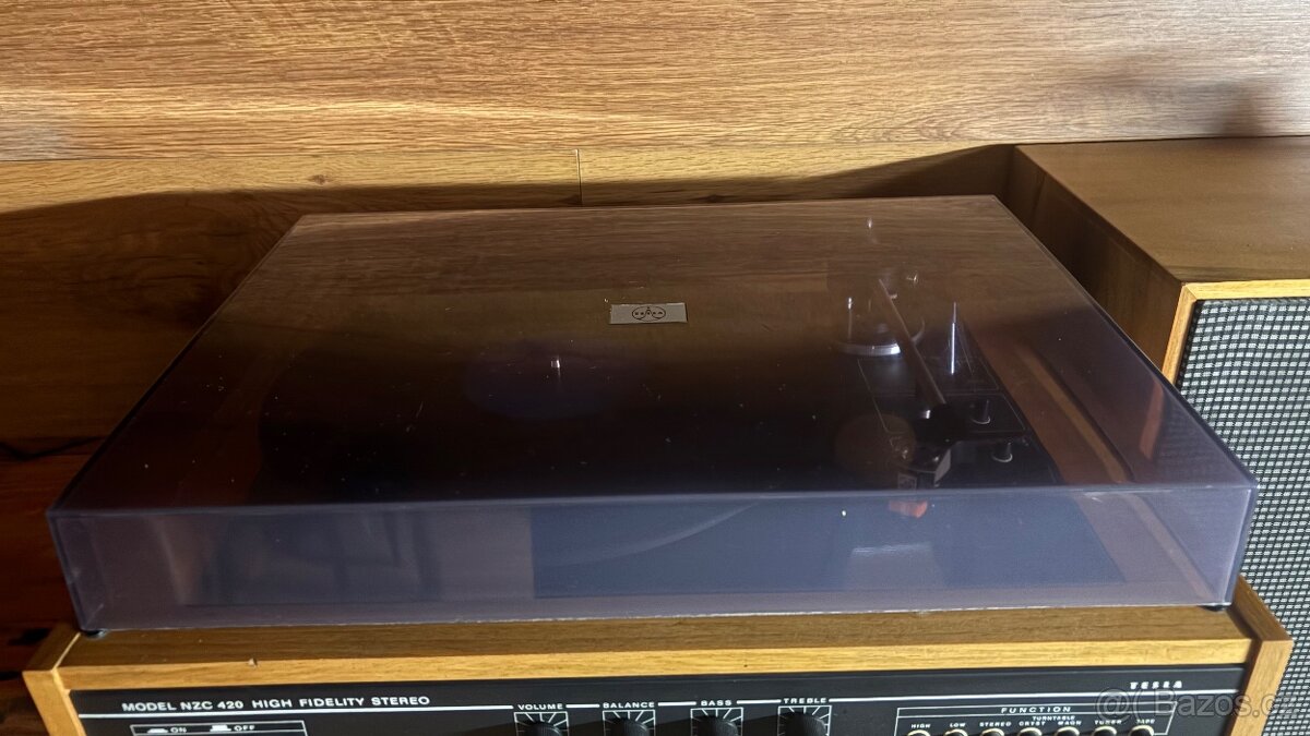 Gramofon Tesla NZC420 - 3