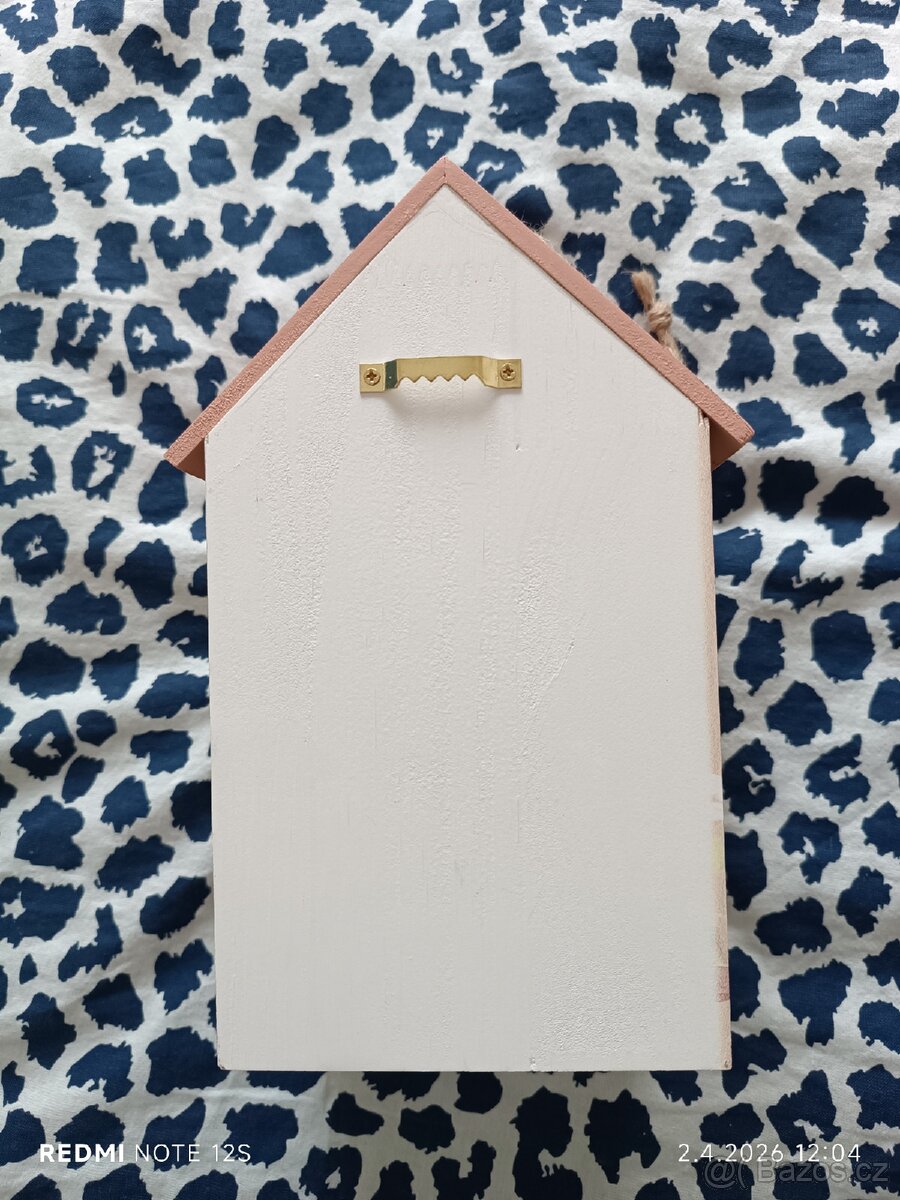 Ptačí budka a krmeni - 3