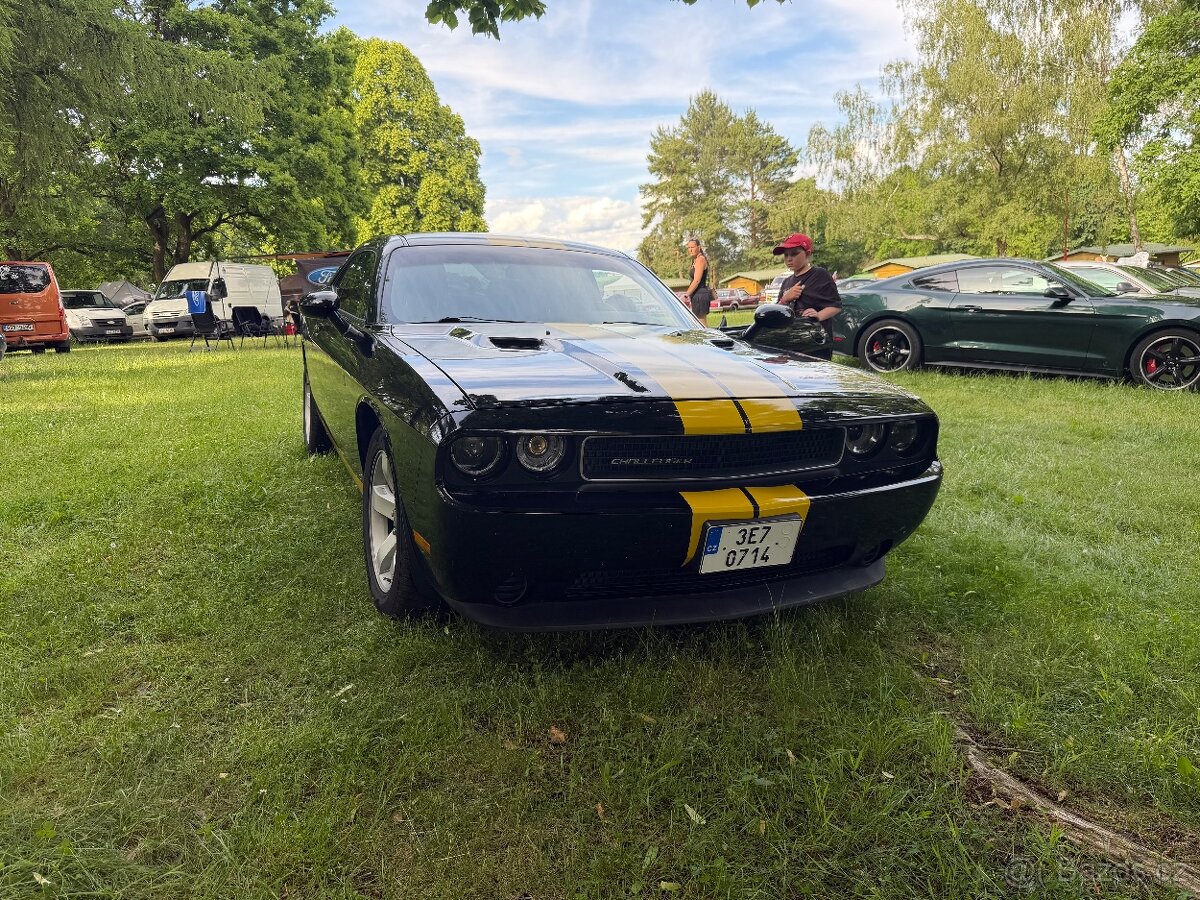Dodge Challenger - 3
