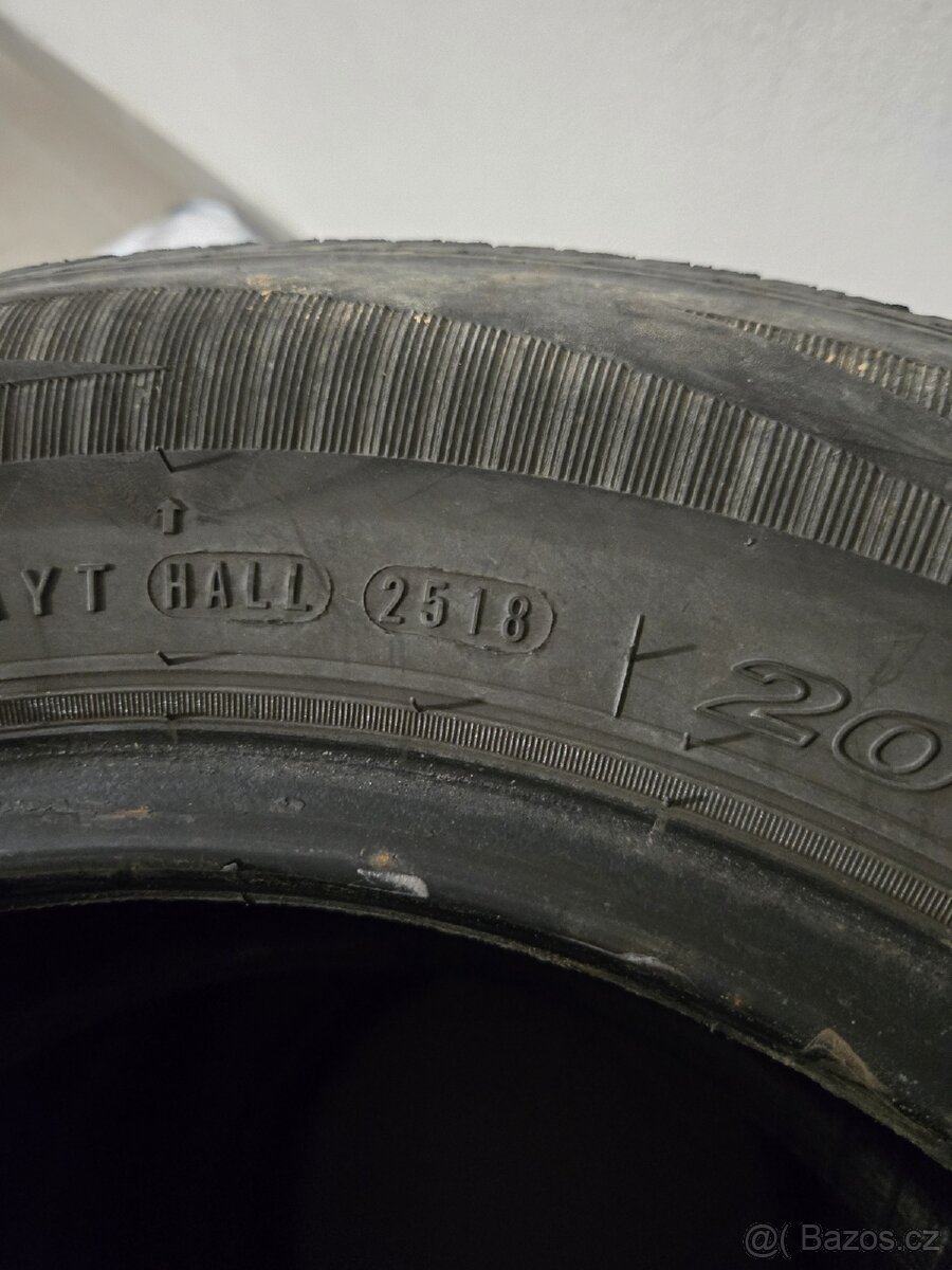 205/70 r15 zimní SUV NEXEN