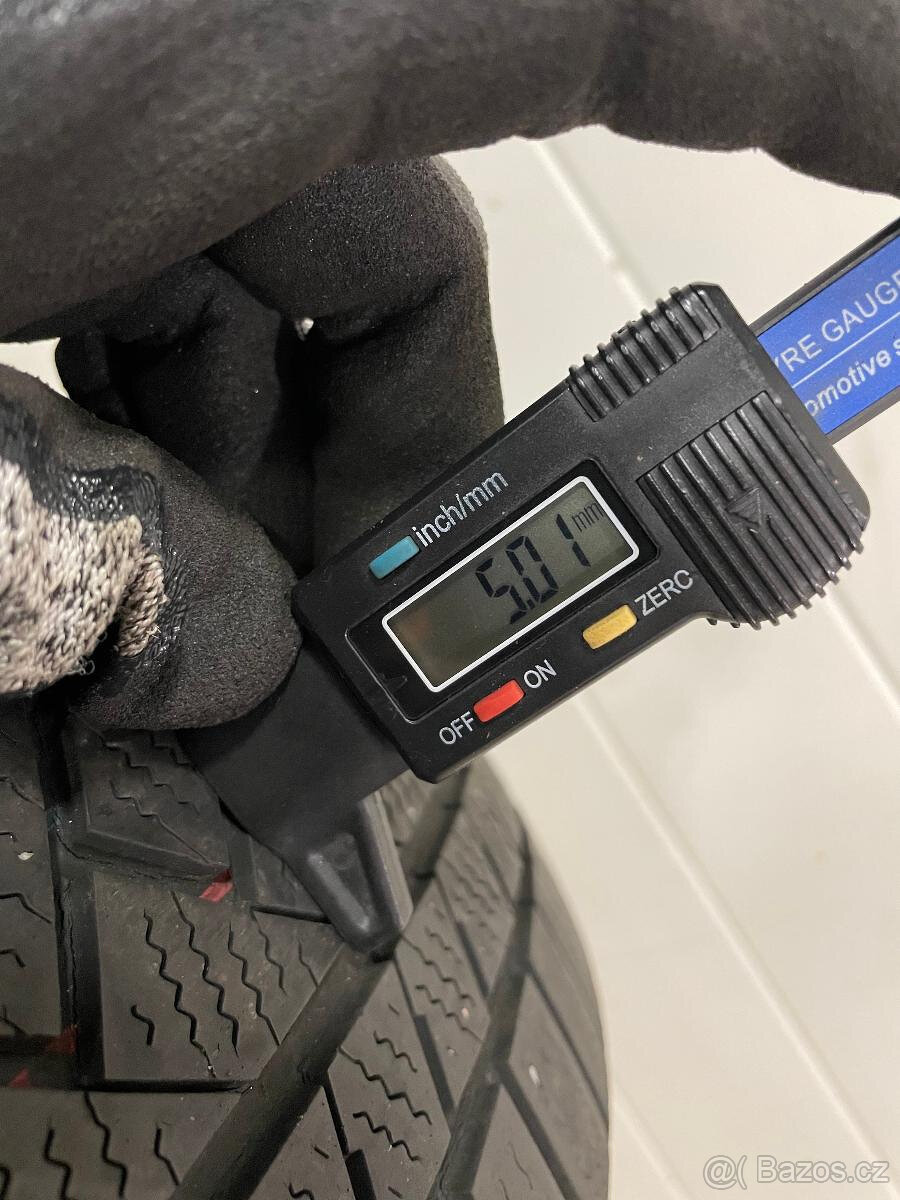 Continetnal Winter Contact 215/65 R17 99T 2Ks zimní pneumati - 3