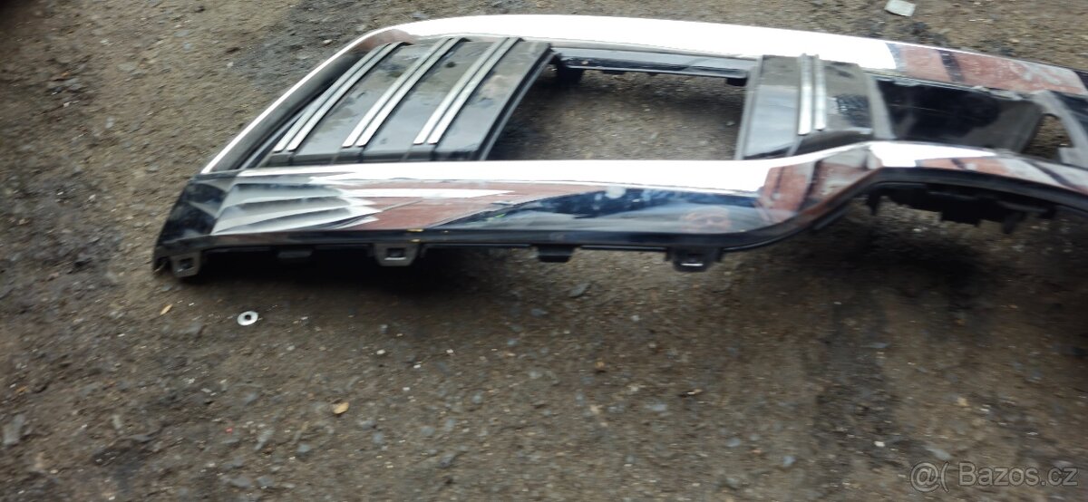 Maska mrizka narazniku skoda superb 3 3v0853653j - 3