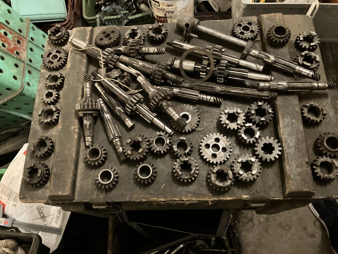 čezet 175 díly z převodovek - 3