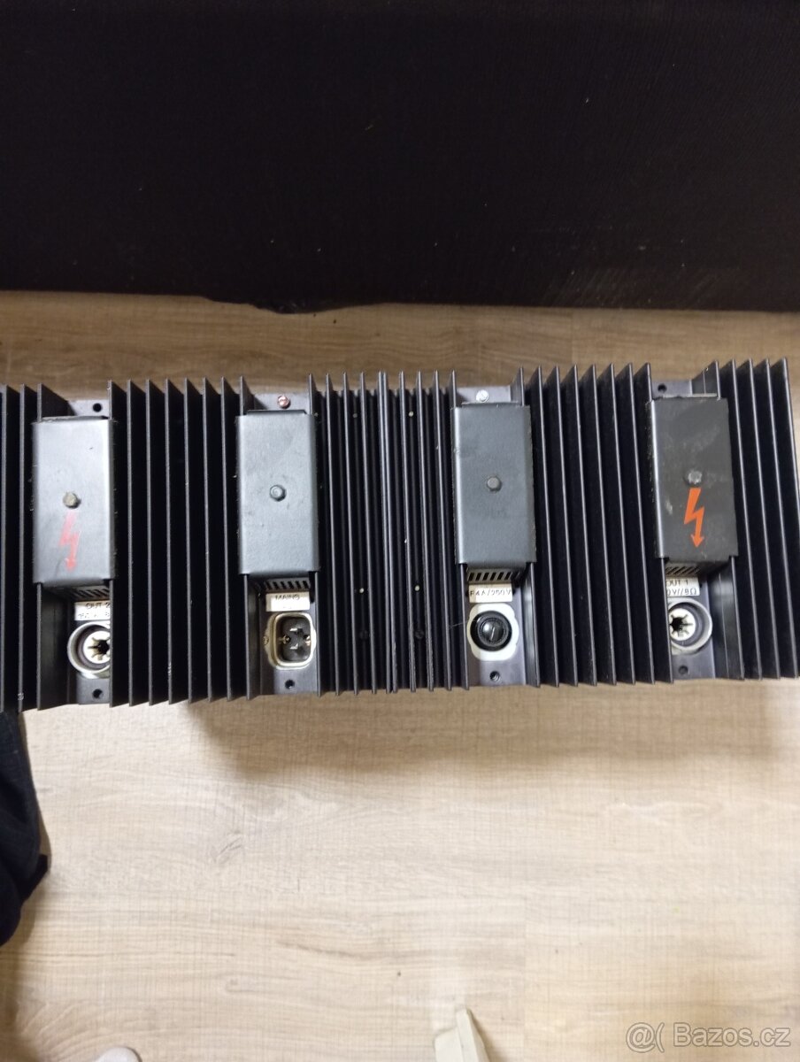 zesilovač tesla AZK 220 - 3