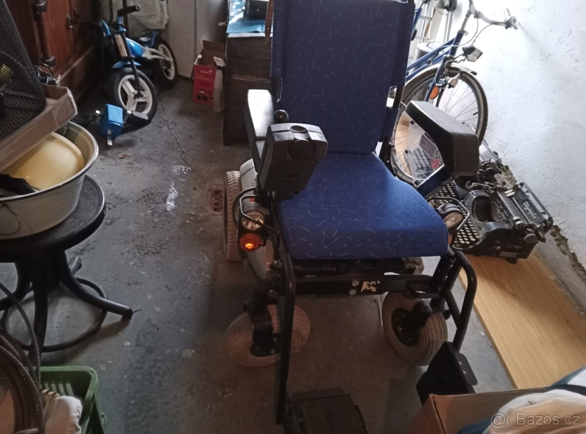 Elektrický invalidní vozík - 3