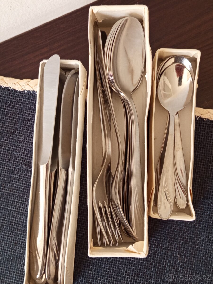 RETRO RUSKE PRIBORY-TOP STAV - 3