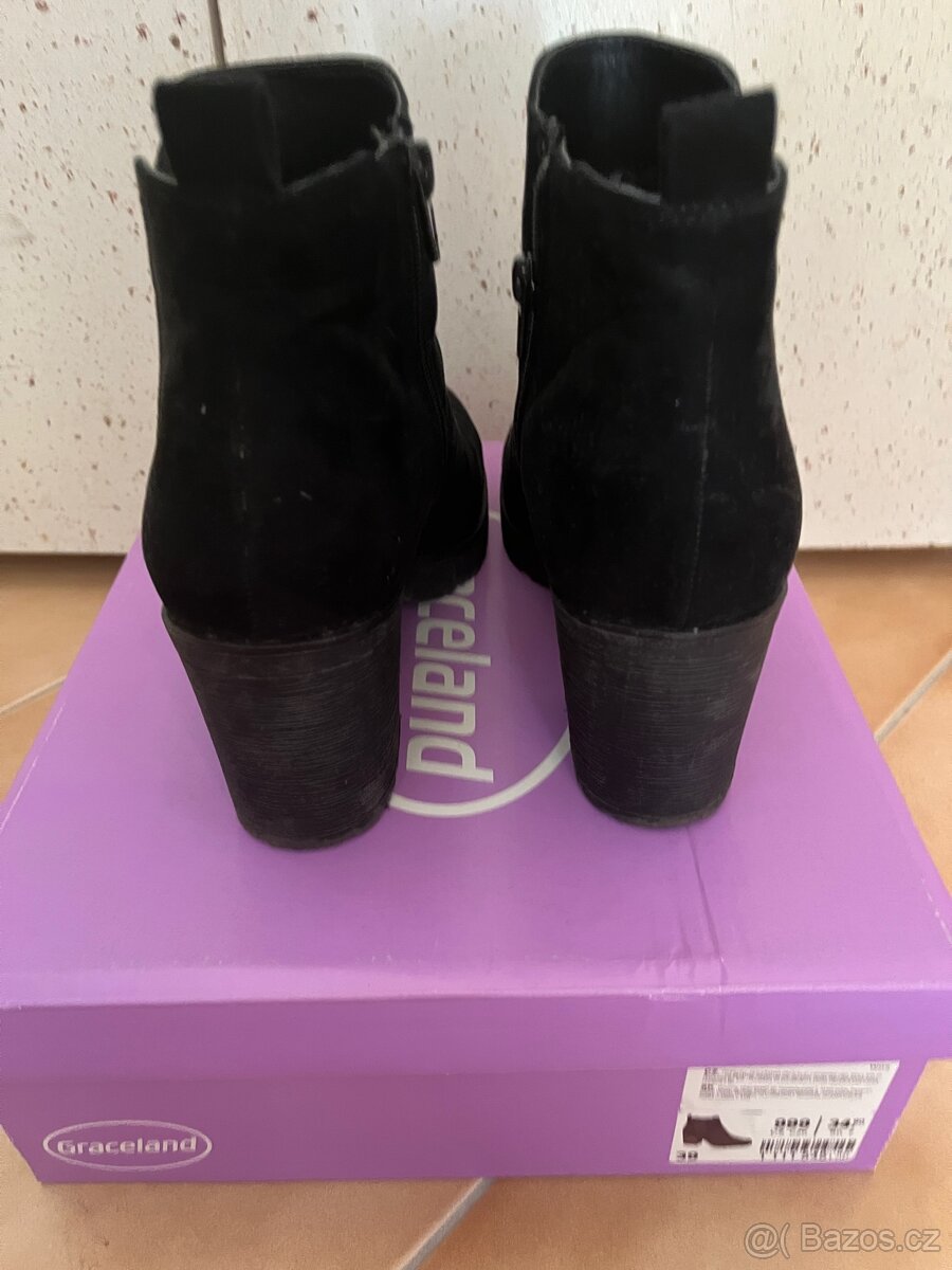 Koníčkové semišové boty vel.39 - 3