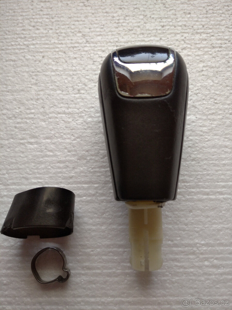 Rukojet' řadící páky Octavia II - 3