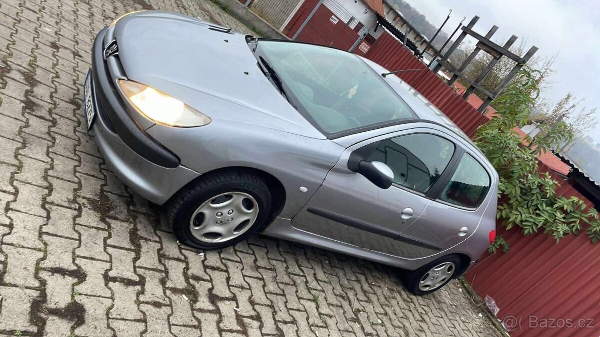 Peugeot 206 1.4i - 3