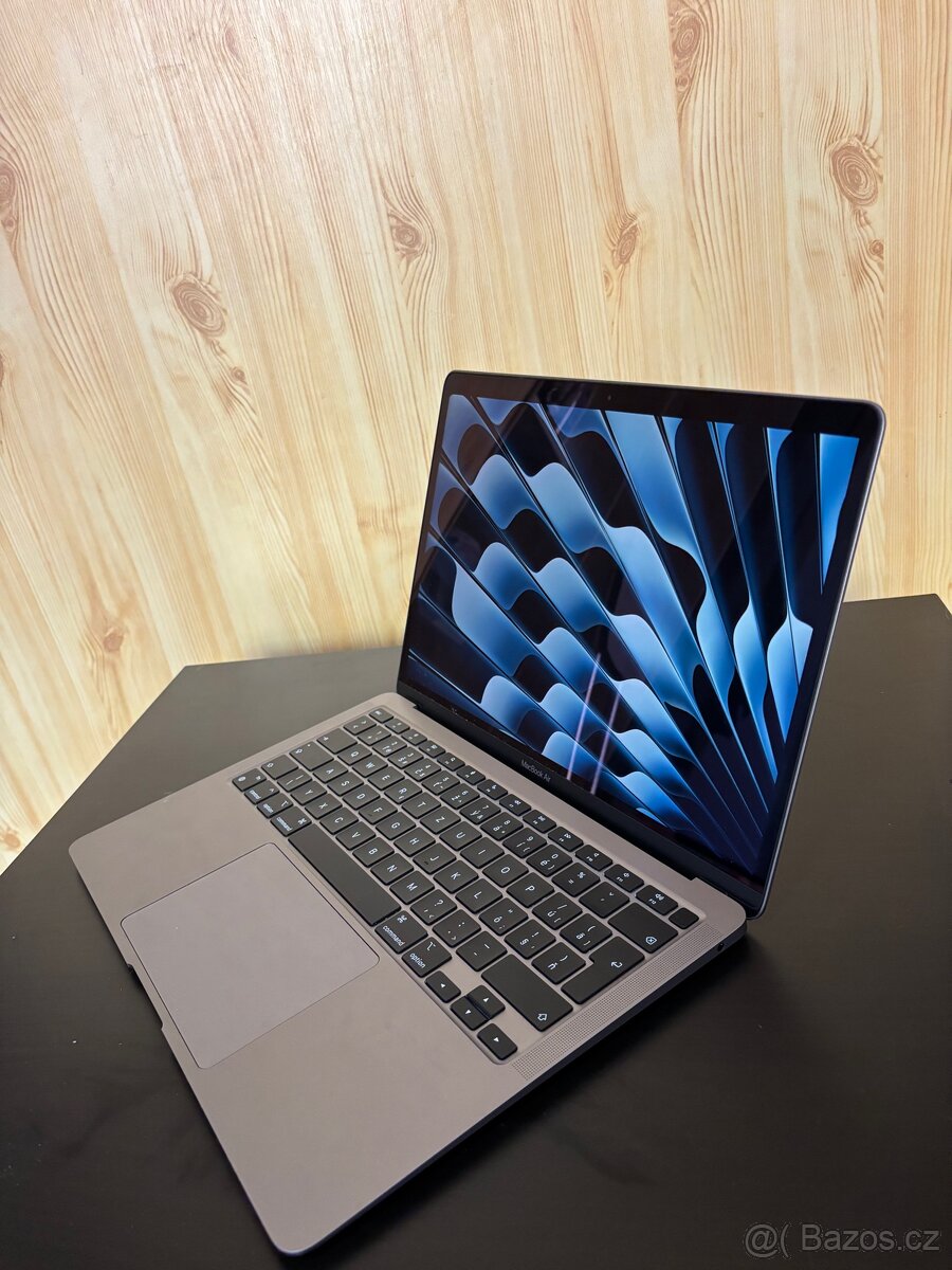 Apple MacBook Air 13 2020 M1 - 3