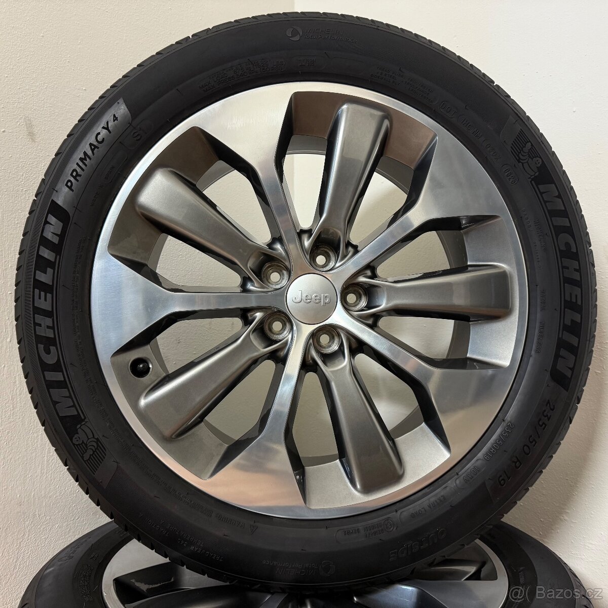 JEEP CHEROKEE 5x110 R19 ET41+LETNÍ 235/50R19 6,5mm - 3