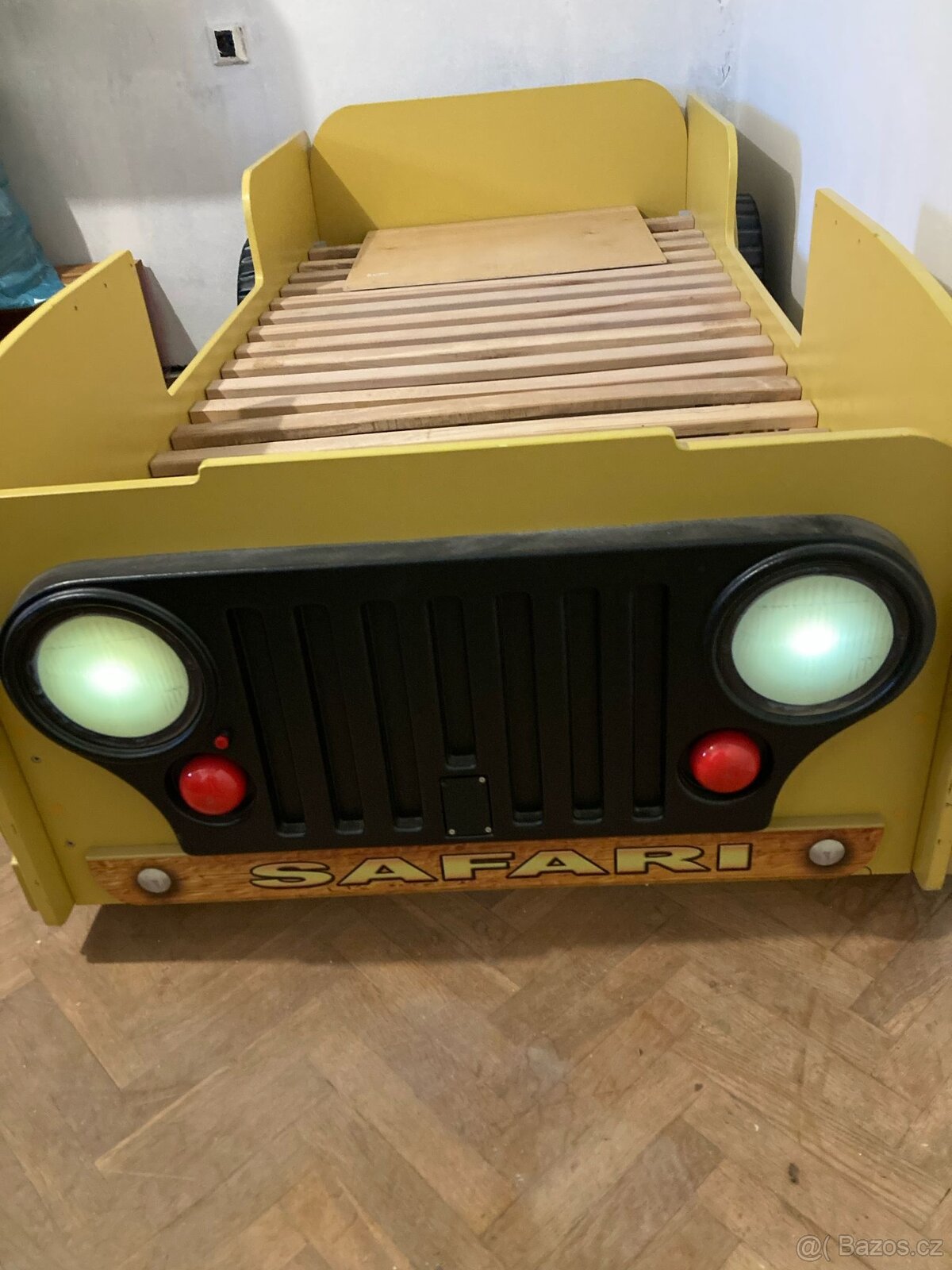 Auto postel Jeep - 3