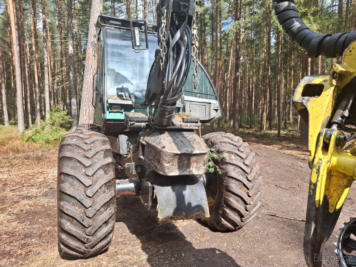 Prodám harvestor 770d - 3