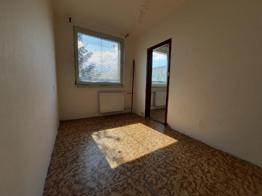 Pronájem nezař. bytu 2+1 a 1kk, Brno Venkov, trvalý pobyt - 3