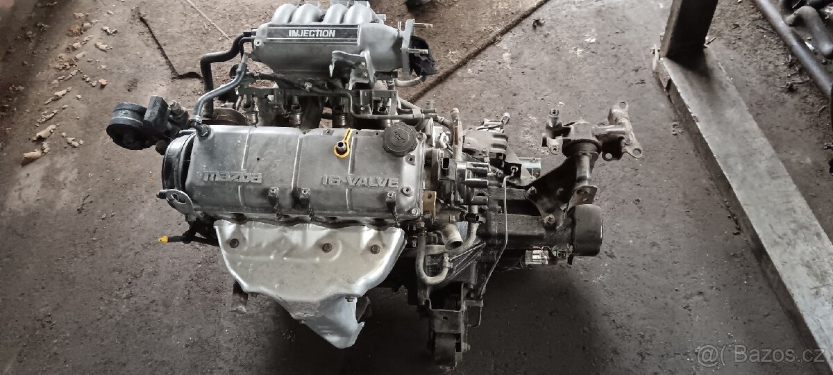 Mazda 323f benzín - 3