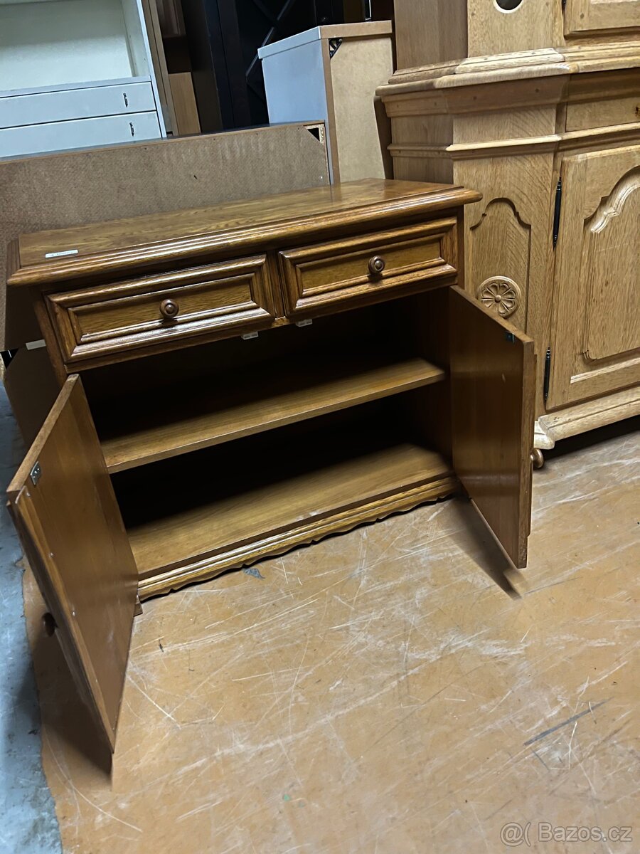 Komoda - 3