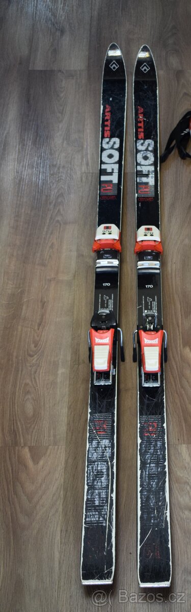 LYŽE A BOTY NA SKEABORD - 3