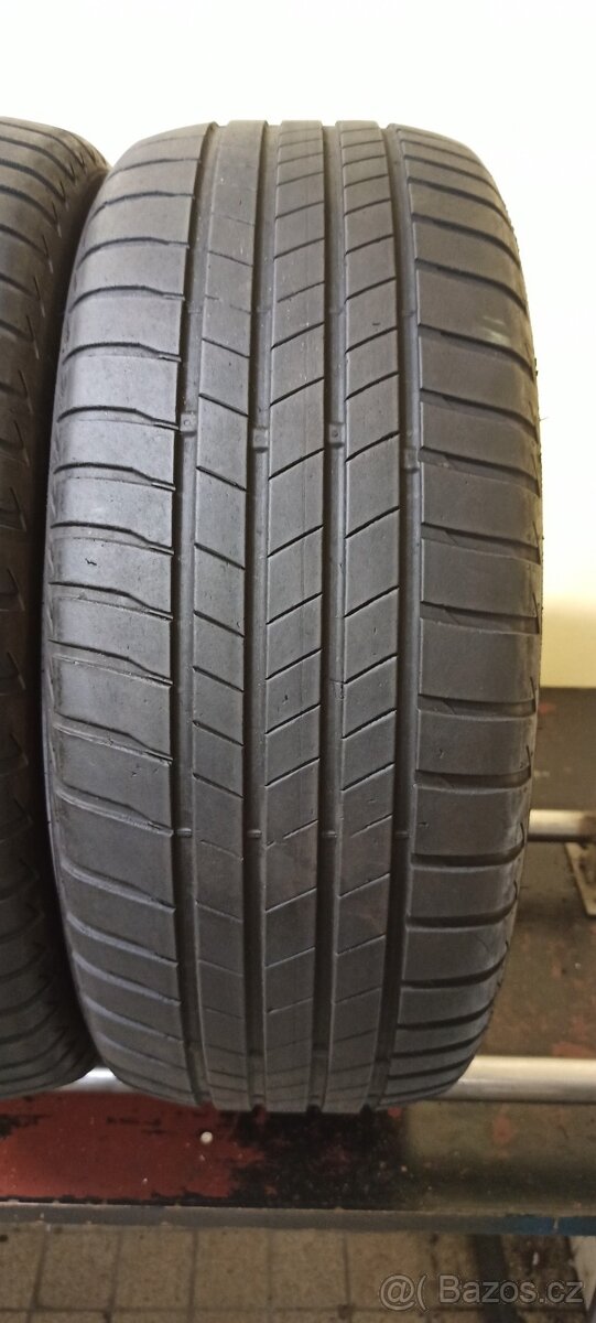 Bridgestone 215/55 R17 94V 3,5-4mm - 3