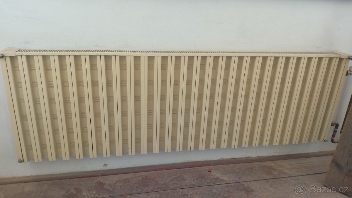 Deskový radiátor typ 22 - 3