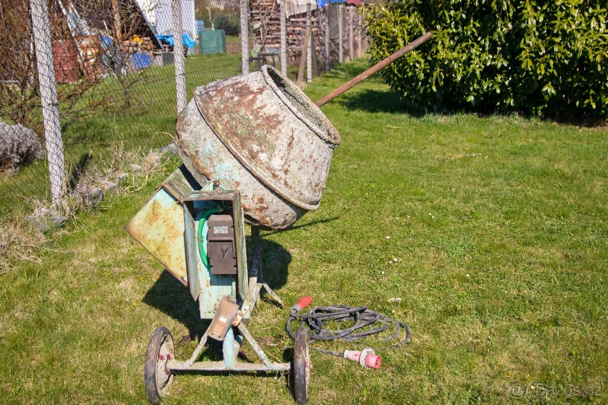 STAVEBNÍ MÍCHAČKA - 3