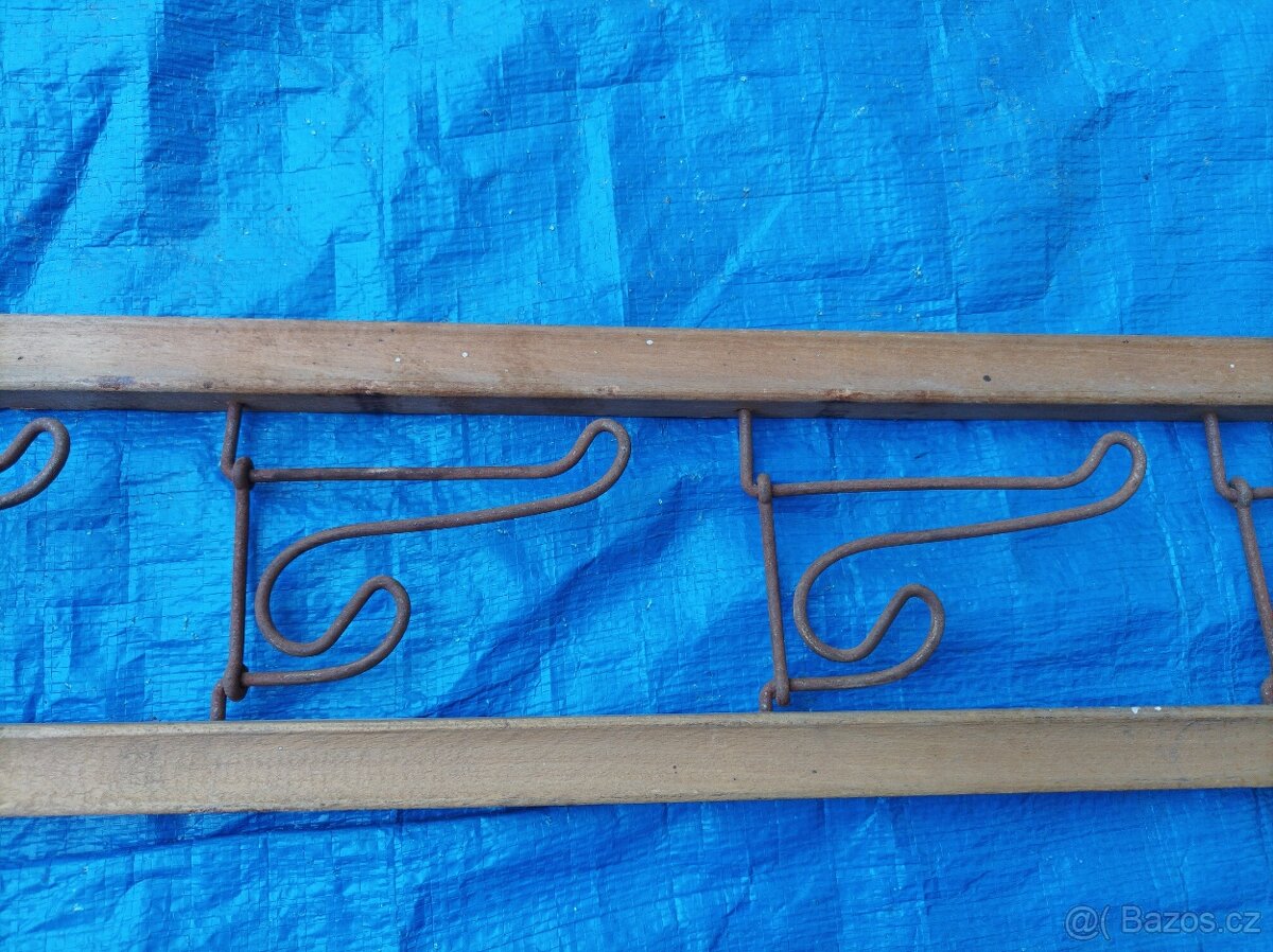 Věšák - 6 háčků - 3