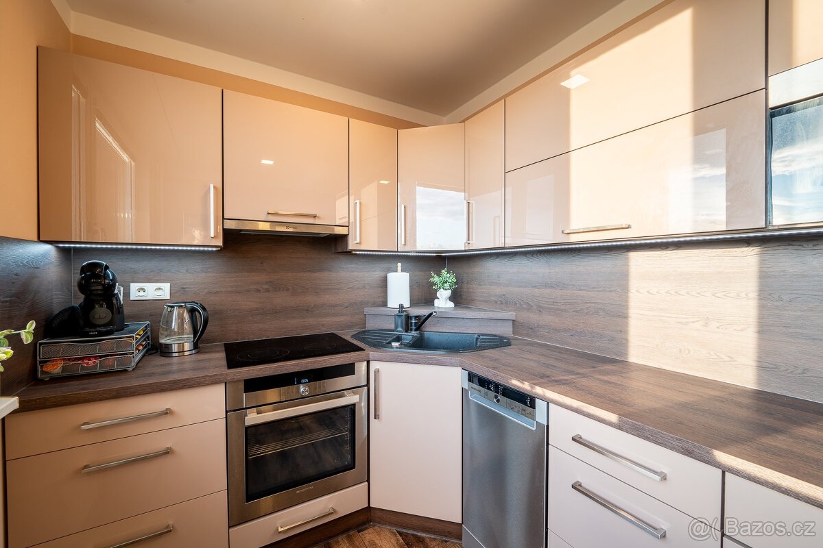 Prodej bytu 3+1 85 m², Praha - Letňany, ev.č. 00062 - 3