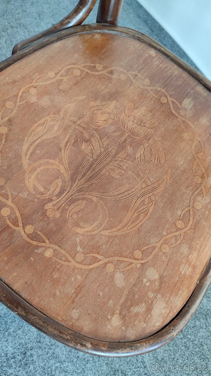 Dvě historické židle - 3