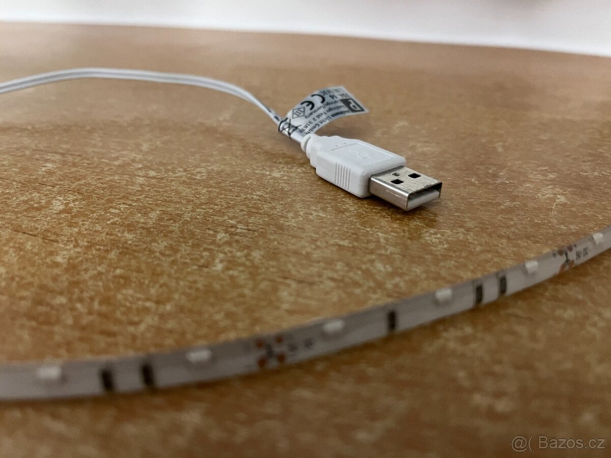 LED páska modrá - 3