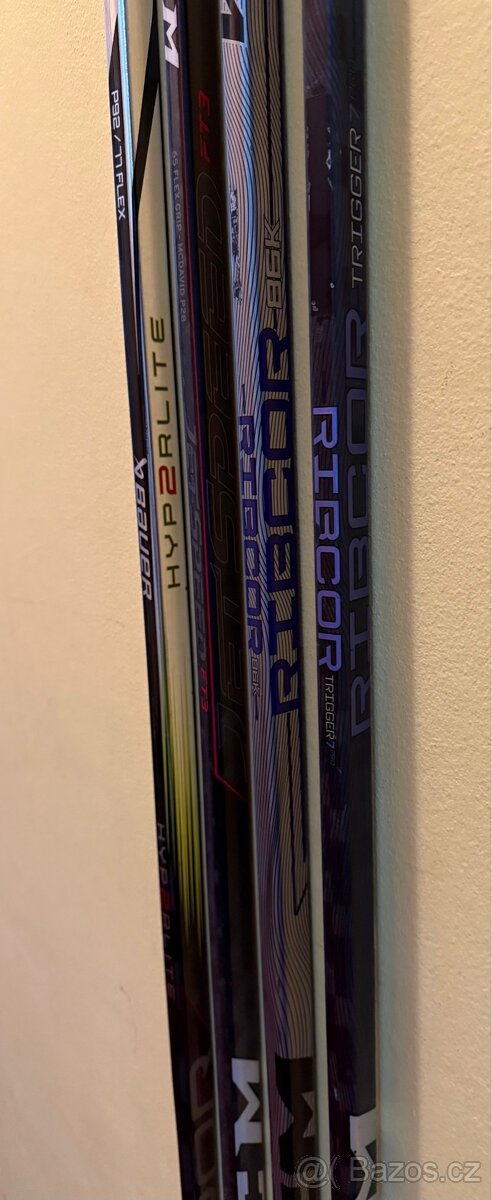 4 profi hokejky – levé zahnutí, velmi levná cena - 3