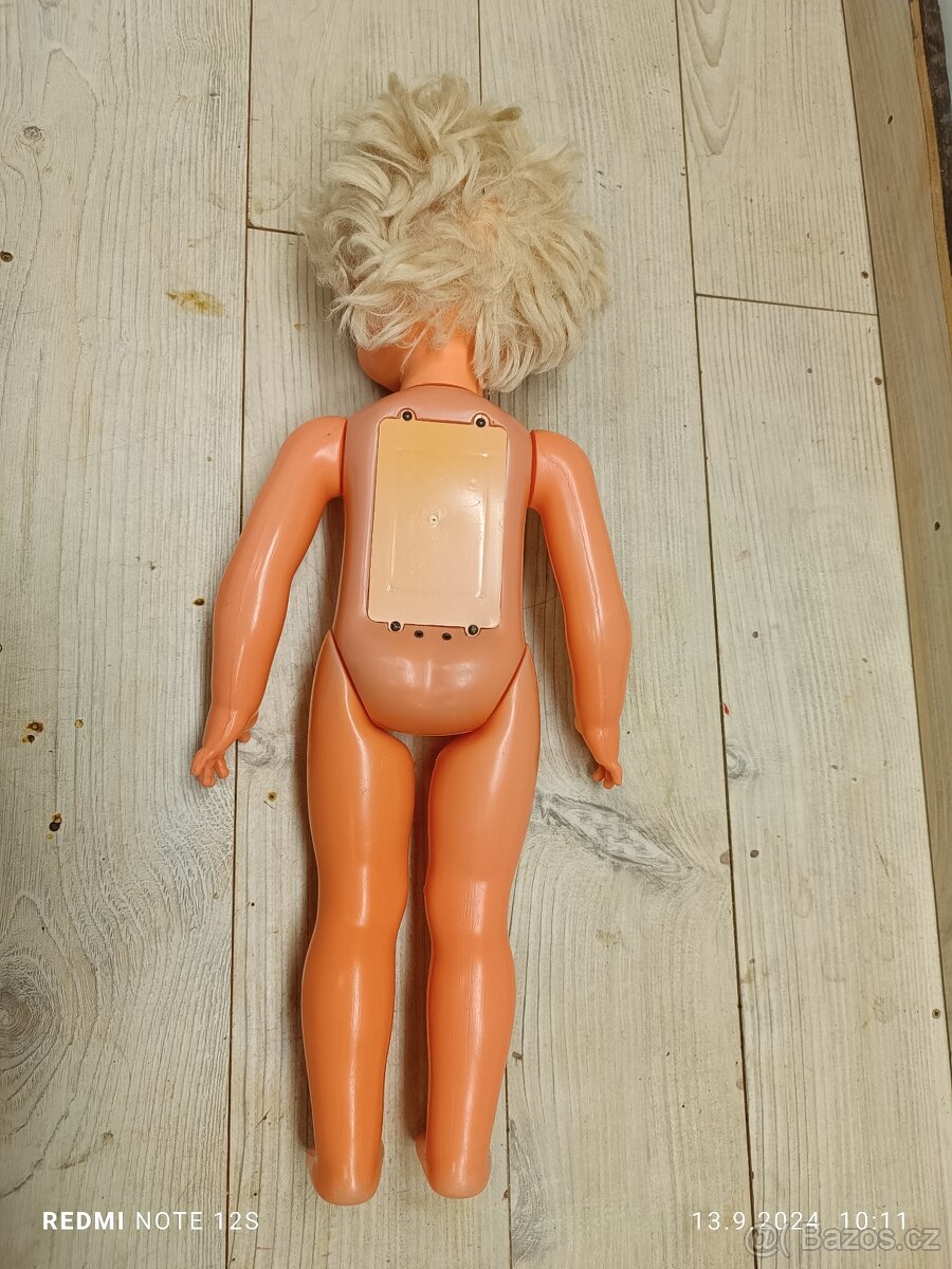 Panenka retro chodička stará - 3