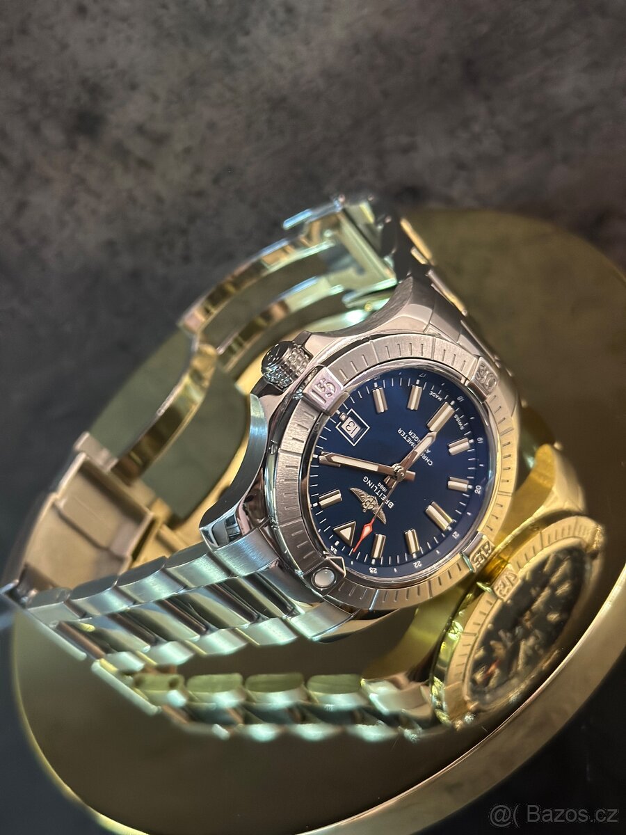 BREITLING AVENGER | 43mm - 3