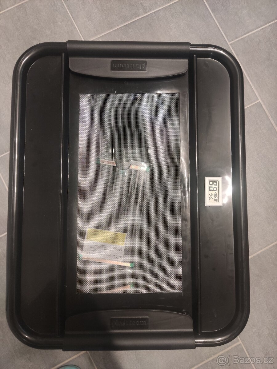 Bedna na kolonii - chov švábů (Box na šváby) - 3