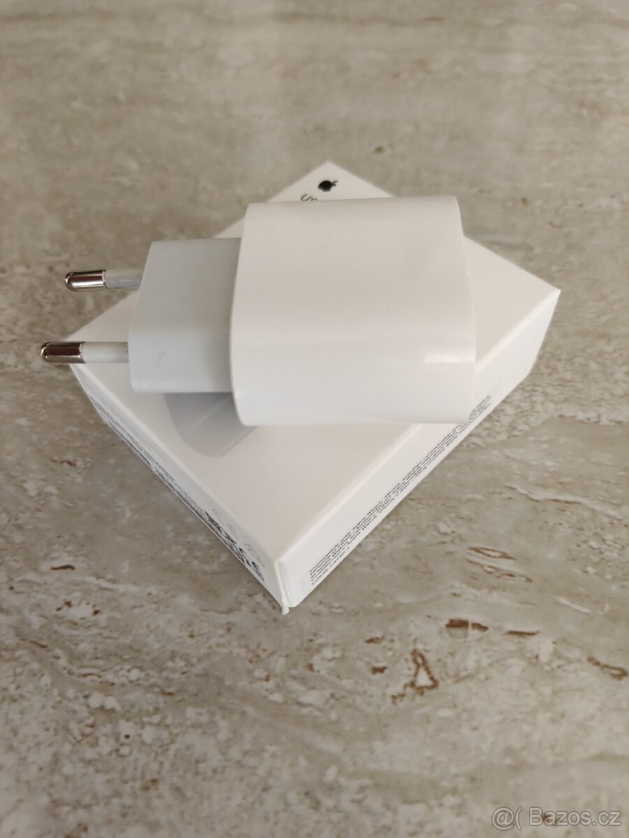 Apple USB-C 20W nabíjecí adaptér - 3