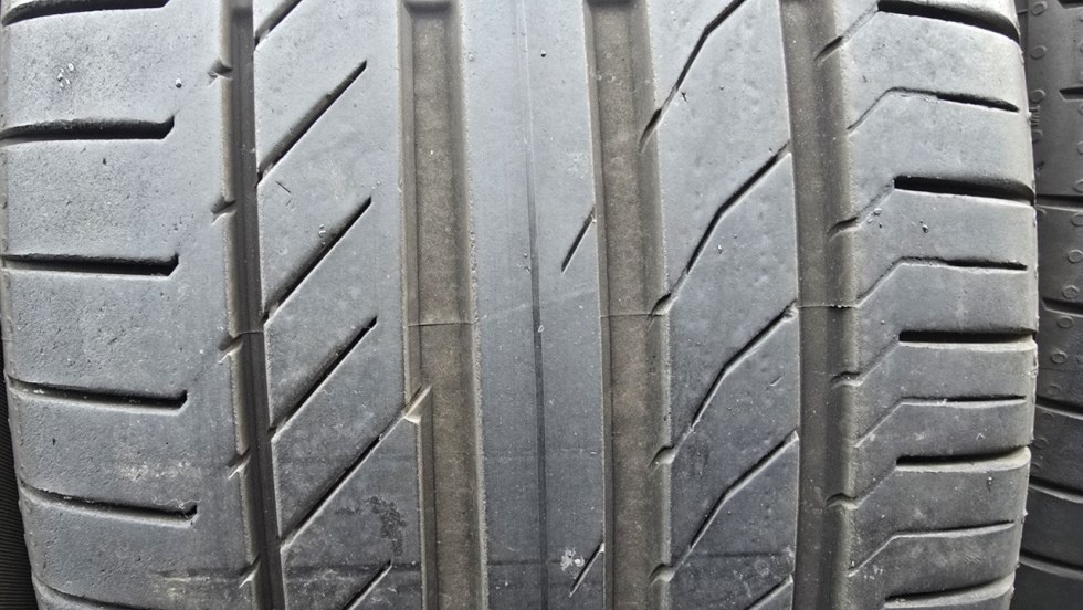 Letní pneu 255/45/19 Continental - 3