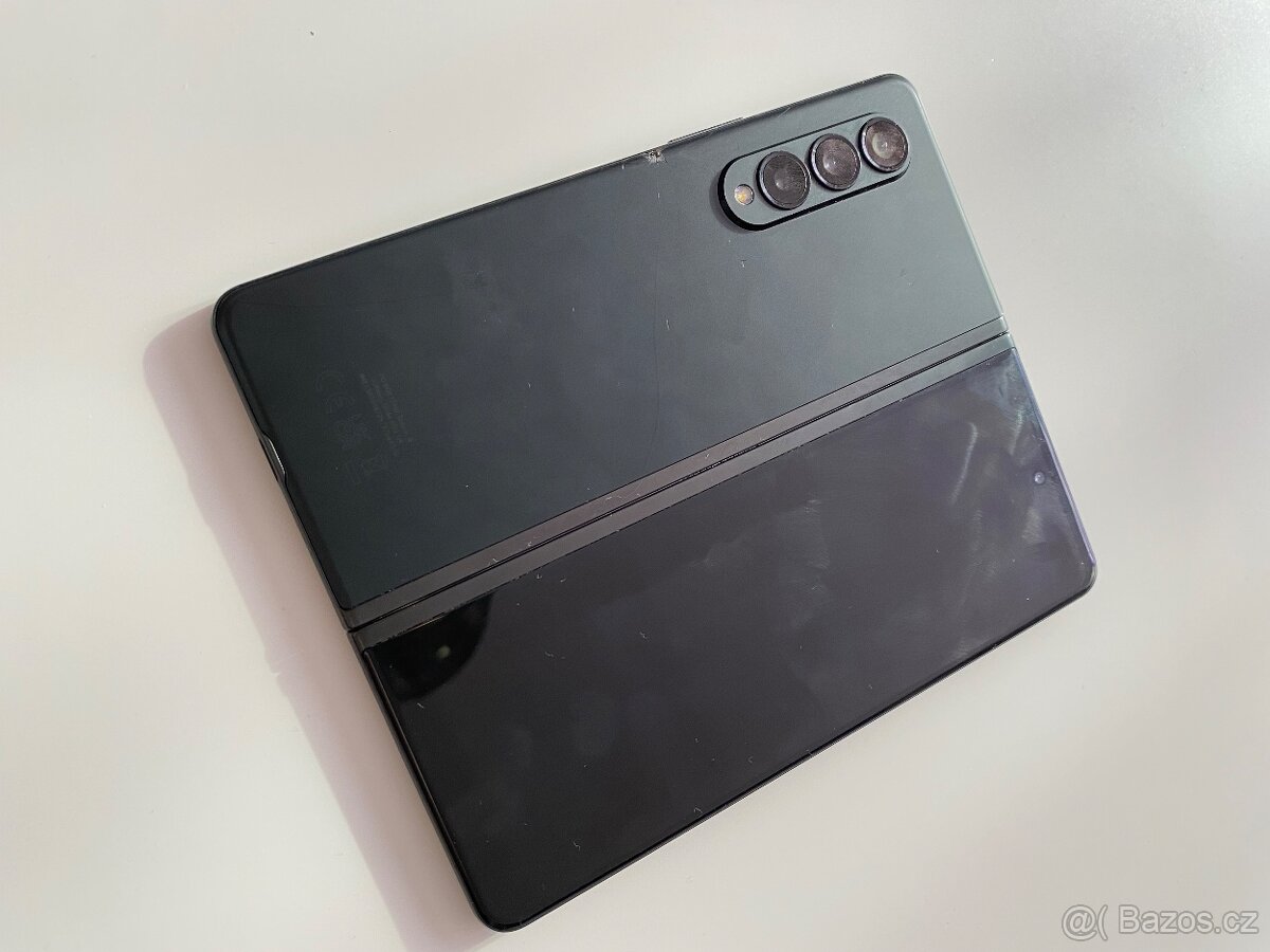 Samsung Galaxy Z Fold 3 - 3