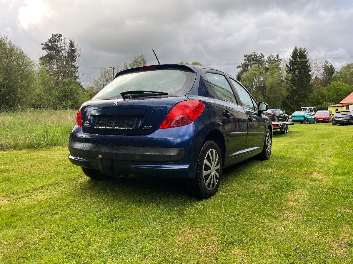 Peugeot 207 - 3