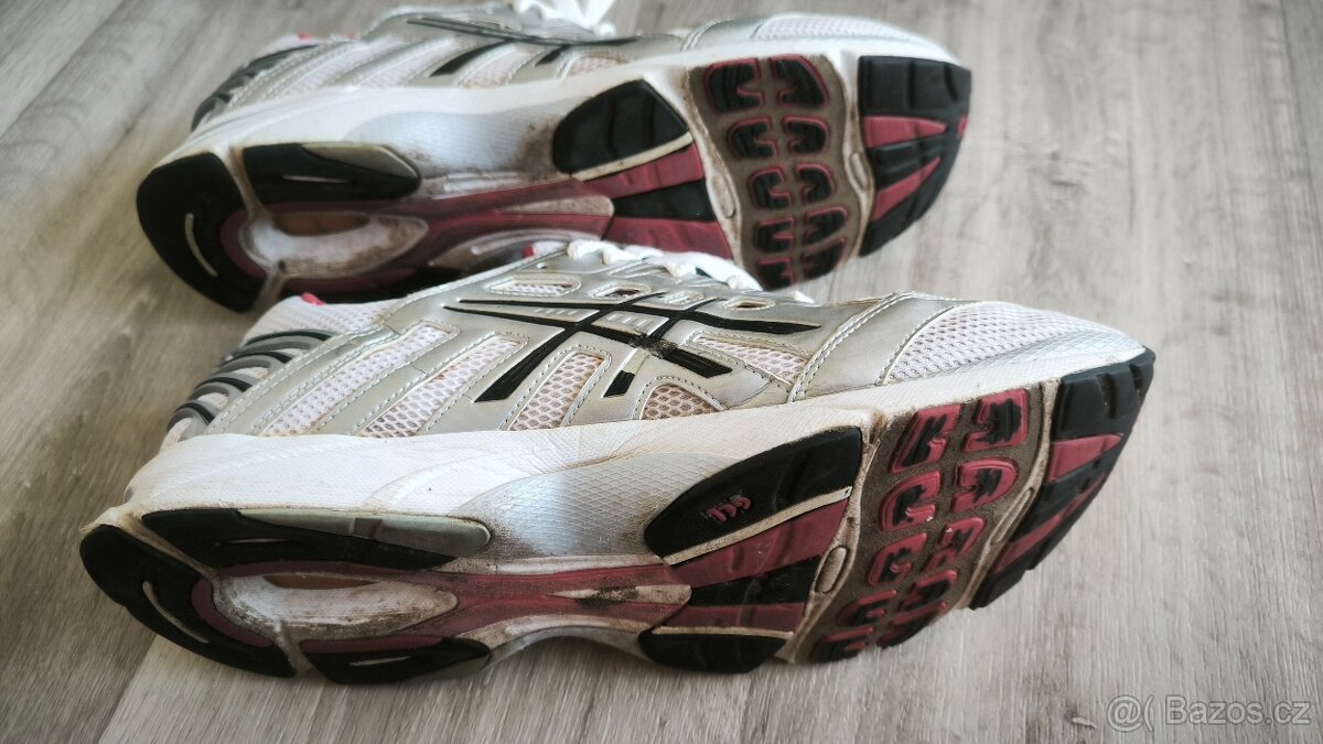 Tenisky Asics 46.5 - 3