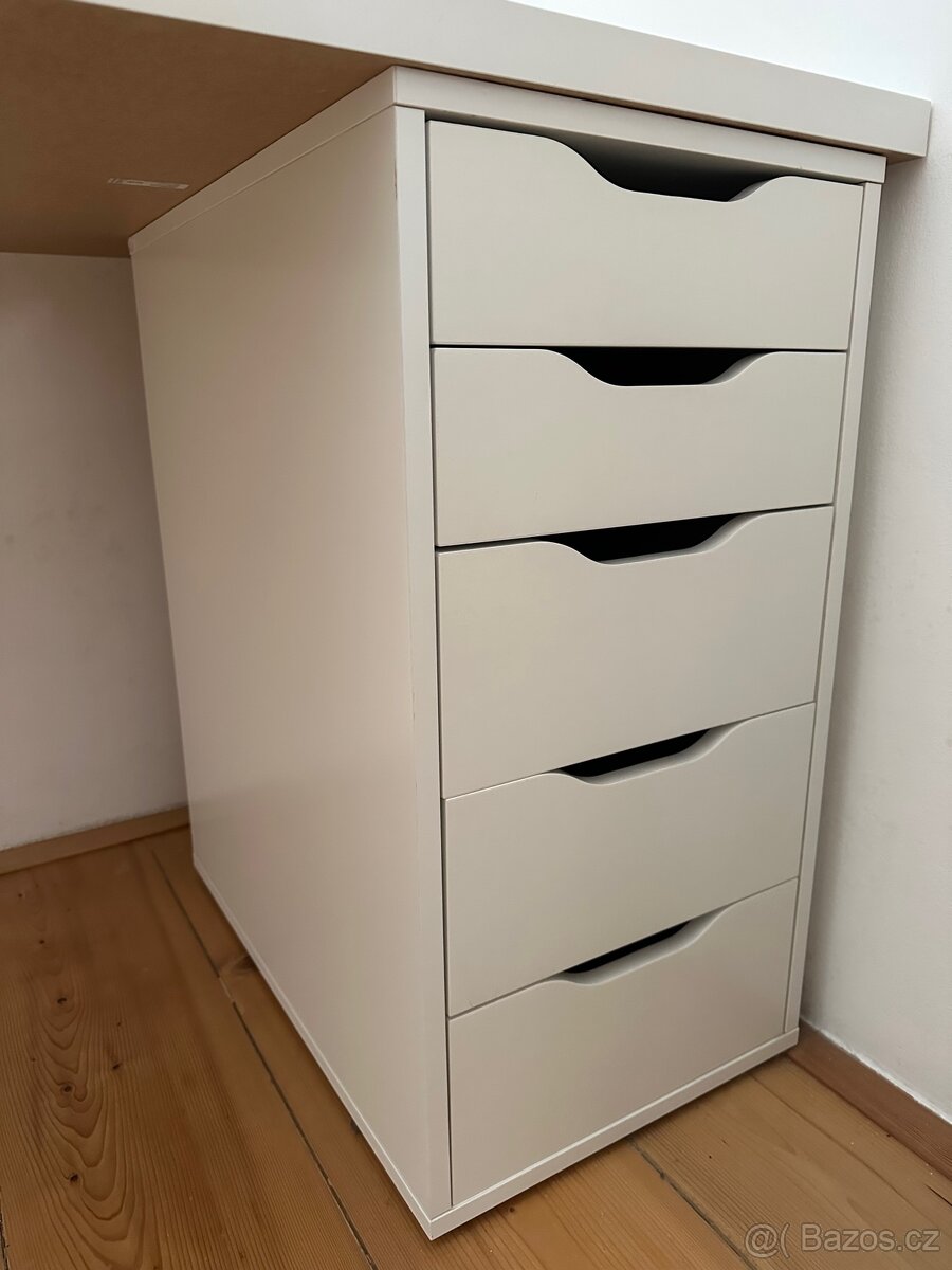 Kancelářský stůl IKEA - 3