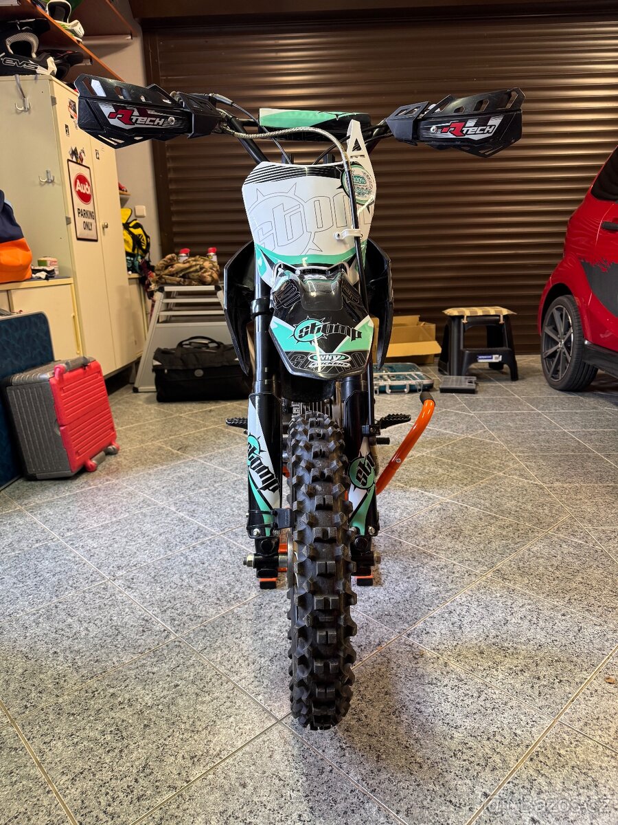 STOMP SS120R Top Stav