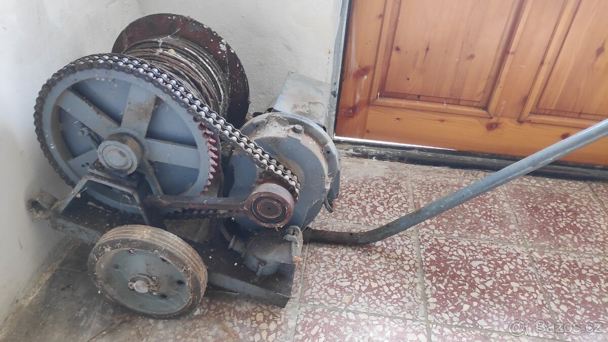 Stavební vrátek - 3