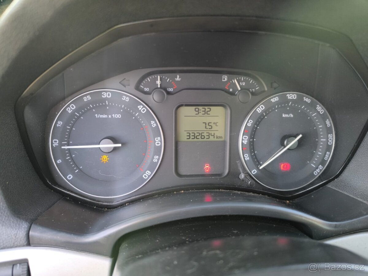 Škoda Octavie 2 4x4 1.9 TDI - 3