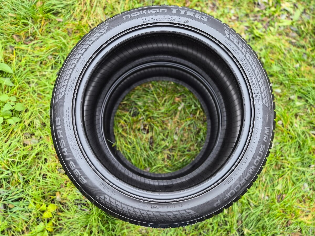 4x Zimní pneu Nokian WR SNOWPROOF P - 235/45 R18 XL - 90% - 3