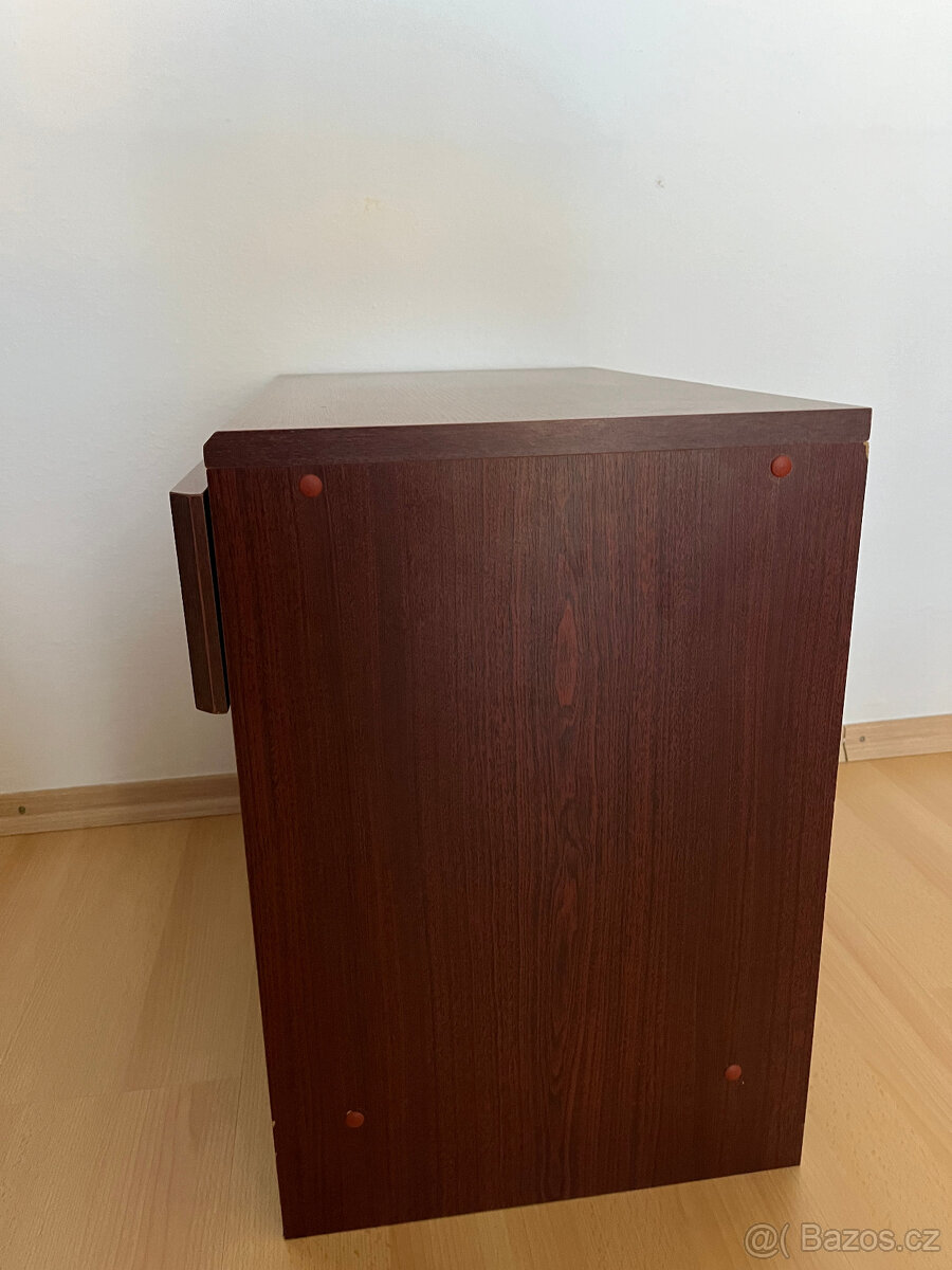 Prodám TV stolek, noční stolek - 3