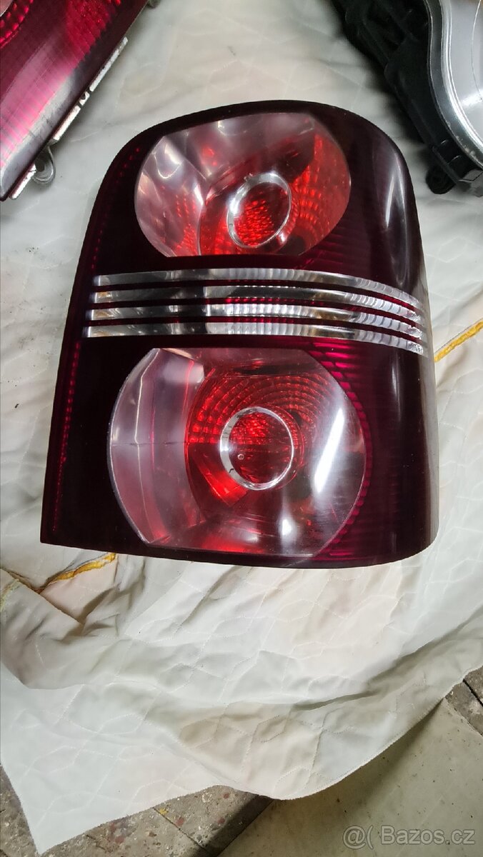 Vw Touran 1T2 - Zadní světla - 3
