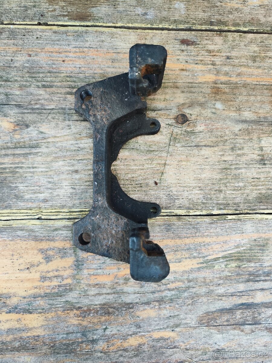 Přední držák brzd. třmene - audi a4 B7 - 3