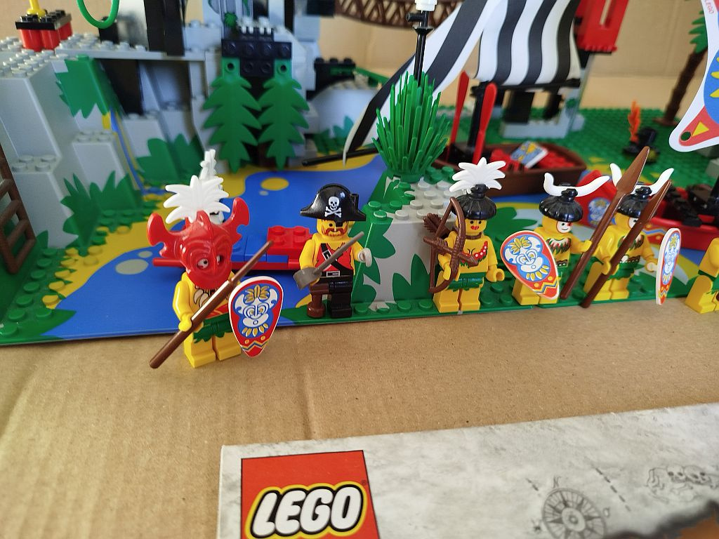 Lego 6292 Enchanted Island - 3