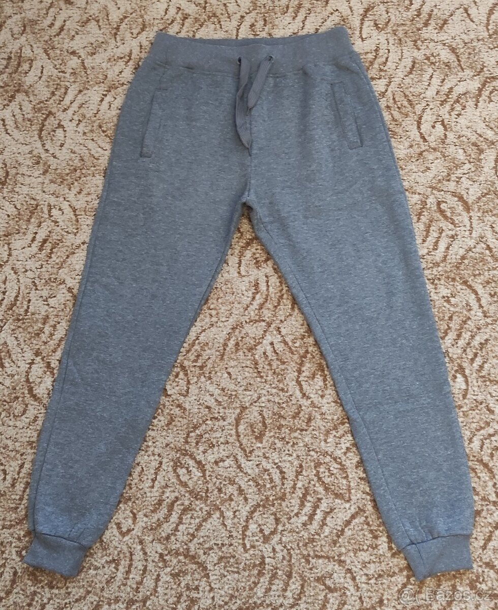 Chlapecké tepláky od vel. 158 - 3