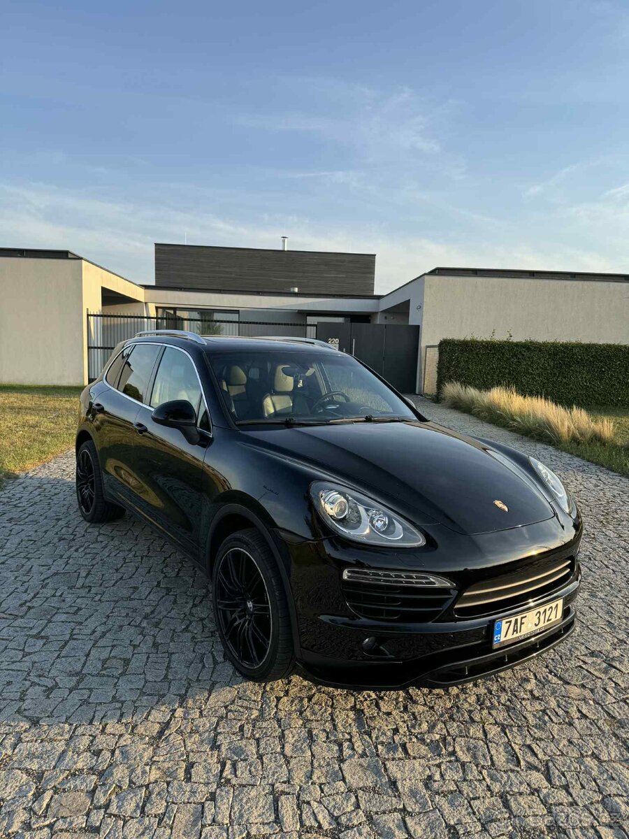 Porsche Cayenne - 3