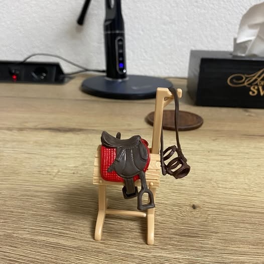 Schleich Hřebec + sedlo zdarma - 3