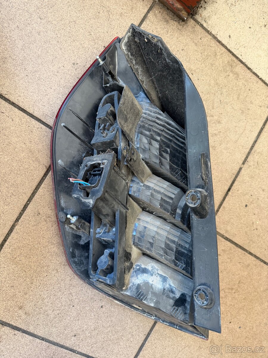 Zadní světla Renault Scenic 2003 - 3